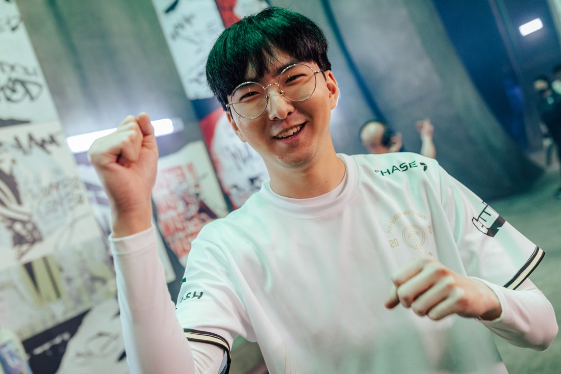 更源于对球 更源于对球