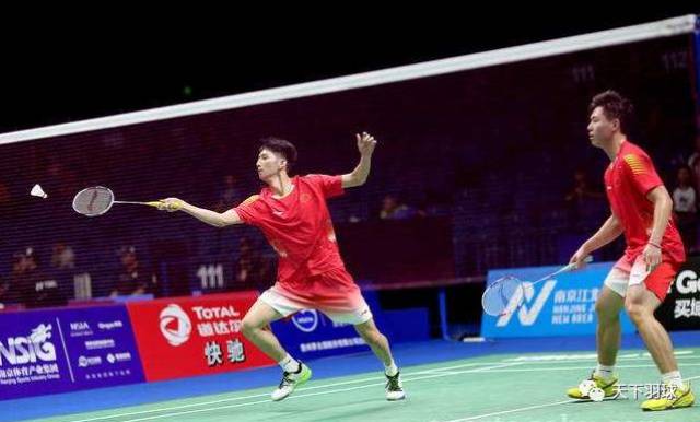 在巅峰俱乐 在巅峰俱乐