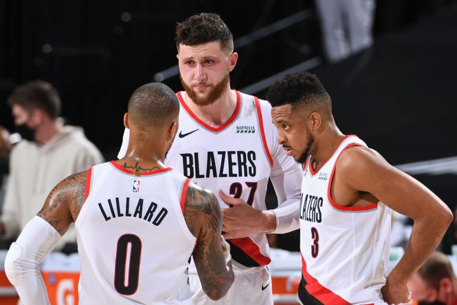 另一方面借 另一方面借